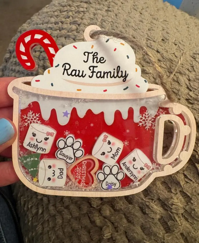 Personalized Family Shaker Ornament with Pets, Custom Christmas Ornament, Family Name Keepsake, Acrylic 4D Moving Ornament, Holiday Gift - Image 2